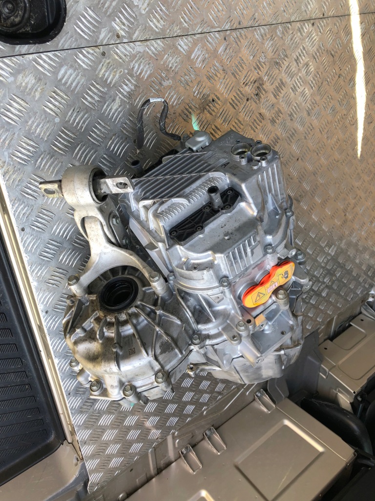 фото №3, Tesla s двигатель elekryczny