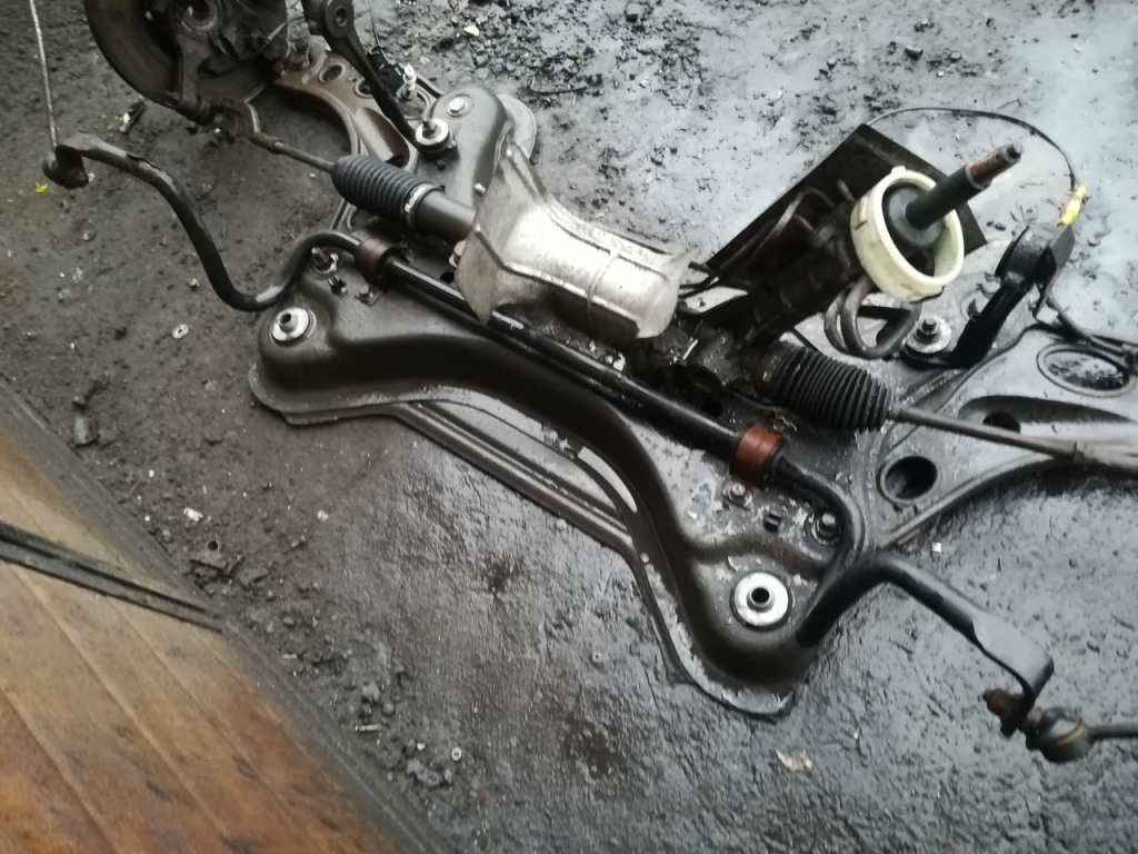 фото №5, Тяга кронштейн підрамник перед trafic vivaro 01-14