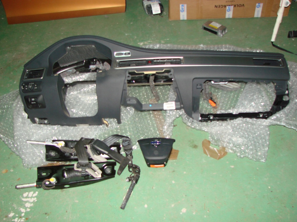 фото №1, Консоль приборная панель volvo s80 v70 xc70 2010-2013