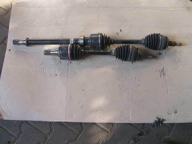 Купити Mazda3 mazda 3 2.2d 2013- привідний вал правий перед