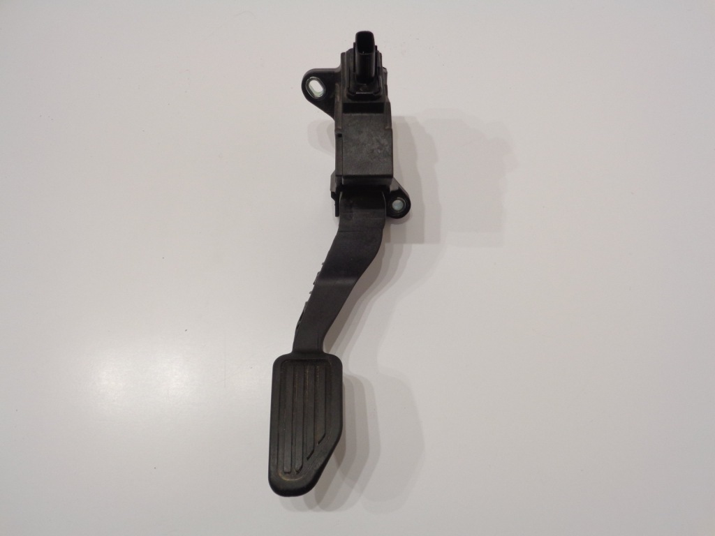 фото №1, Педаль газа потенциометр toyota yaris iii 78110-