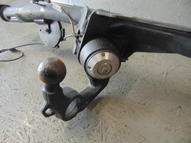 фото №7, Hak буксирувальний vw golf vii хетчбек 5g0803880d