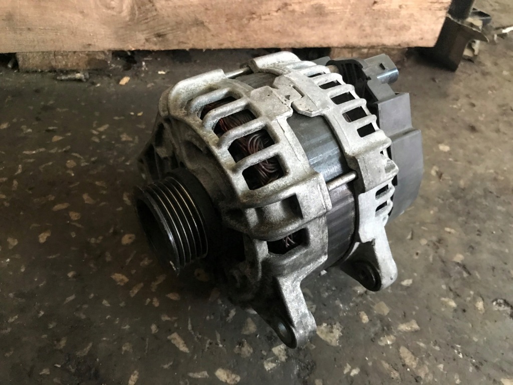 Mercedes gla w156 1,8 2,2 cdi генератор в Украине