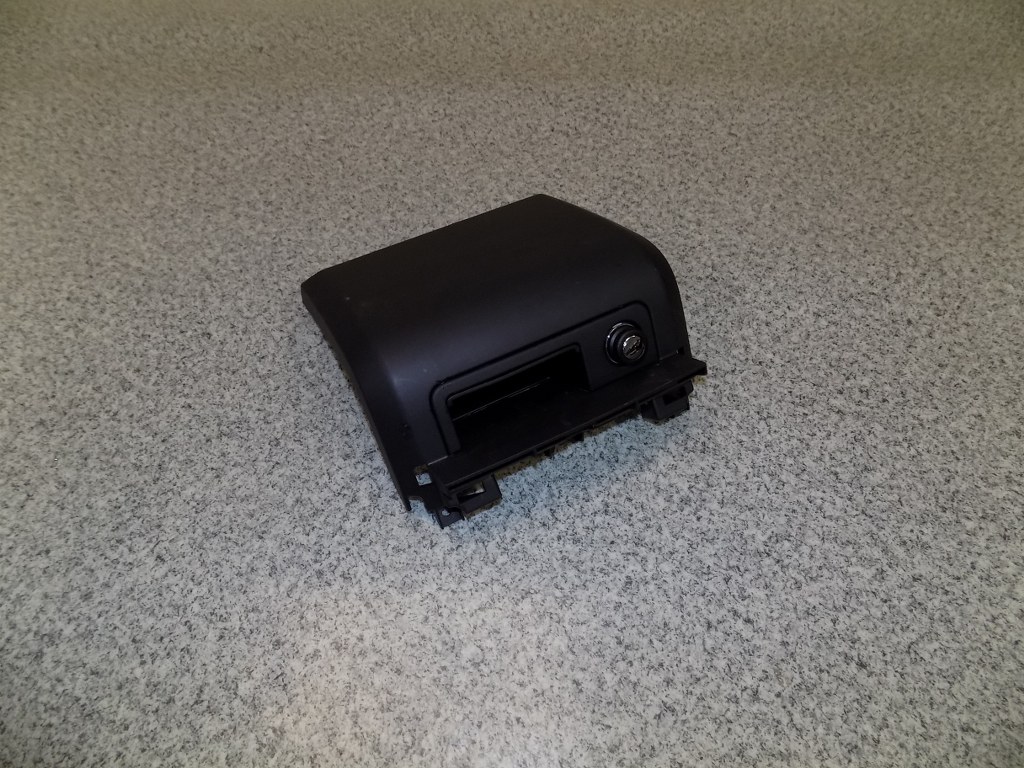 фото №1, Range 15r rover sport l494 прикурювач тунель задня