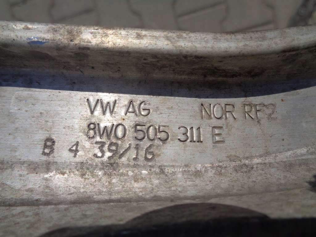 фото №9, Audi a4 b9 a5 рычаг левый правый задняя 8w0505311e