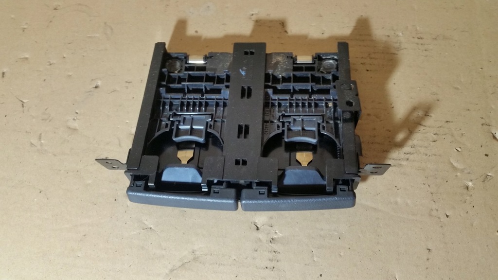 фото №6, Тунель середній кронштейн чашка avensis 55620-44020