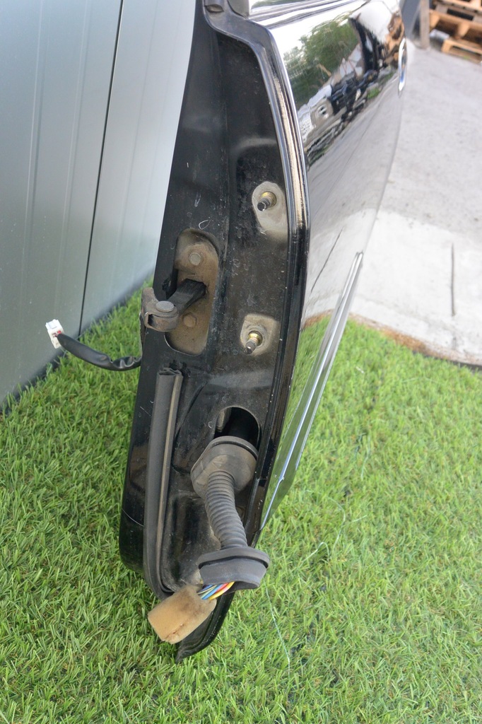 фото №7, Дверь левый задняя задние nissan maxima qx a33 чёрные