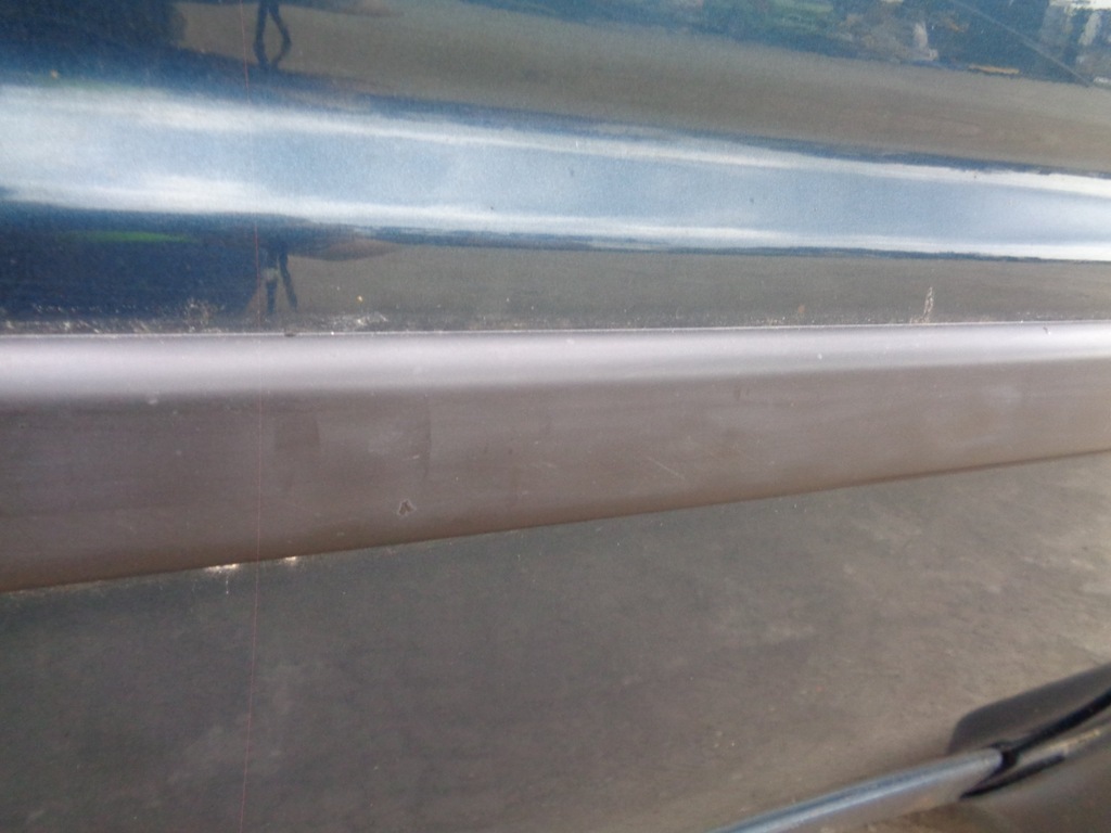 фото №5, Молдинг дверная правая перед suzuki baleno eg i 5d