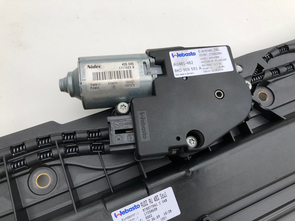 фото №7, Люк 8t8877041c audi a5 s5 8t sportback