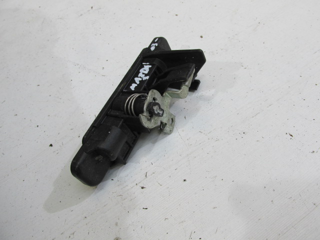 фото №4, Ручка кнопка крышки mazda 3 03-