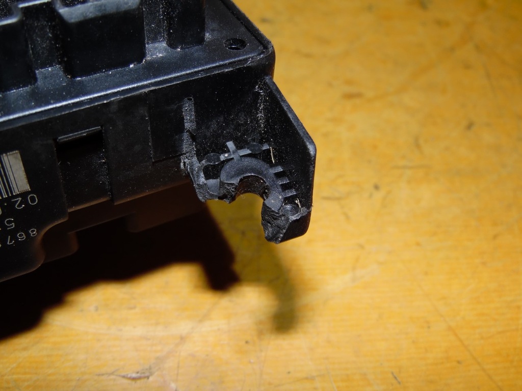 фото №6, Коробка предохранителей volvo оригинальный номер 518788104