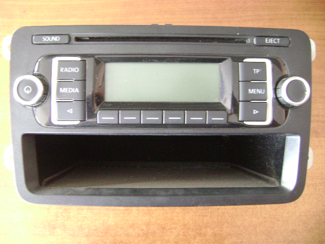 фото №1, Vw polo v - радіопрогравач 5m0035156c