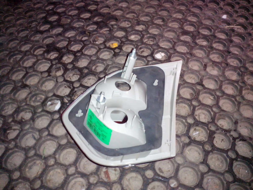 фото №2, Лампа задняя tyna левая w крышка renault fluence