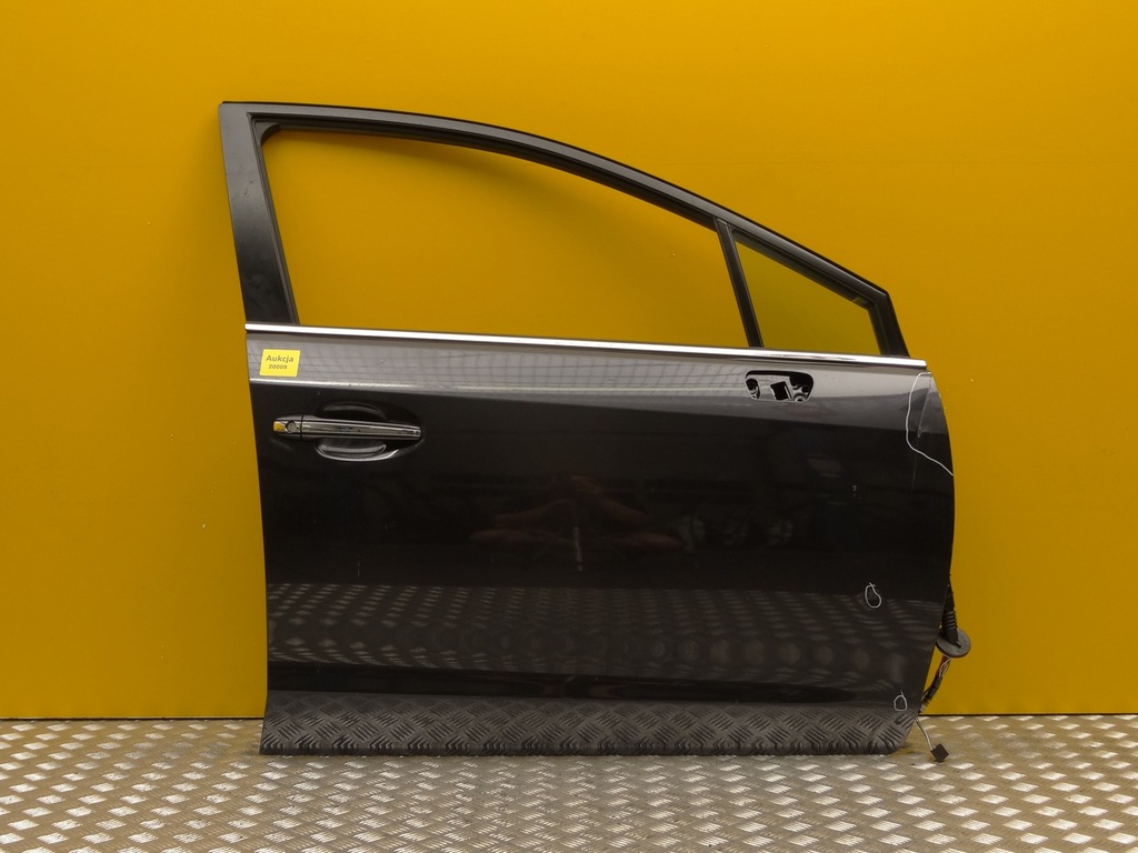 фото №1, Subaru impreza 2012- sedan двері перед праве kpl