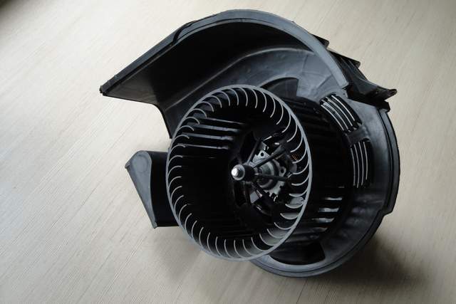 фото №1, Воздуходувка вентилятор bmw x5 e70 x6 e71 europ łódź