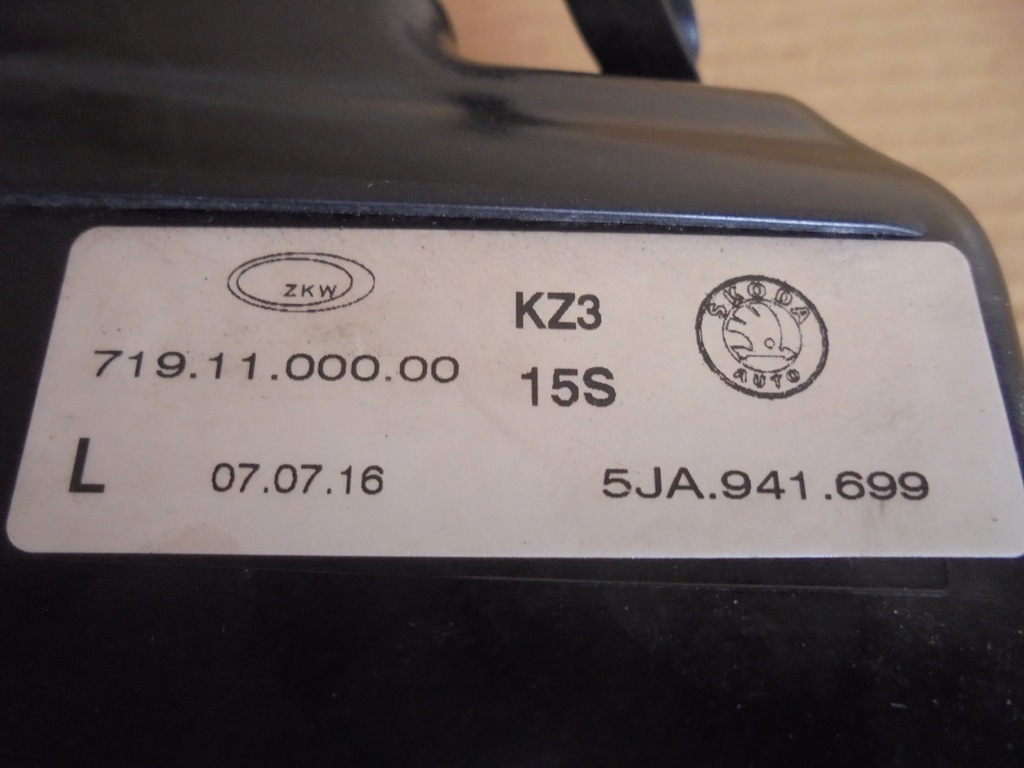 фото №5, Skoda rapid 5ja - протитуманна фара лівий