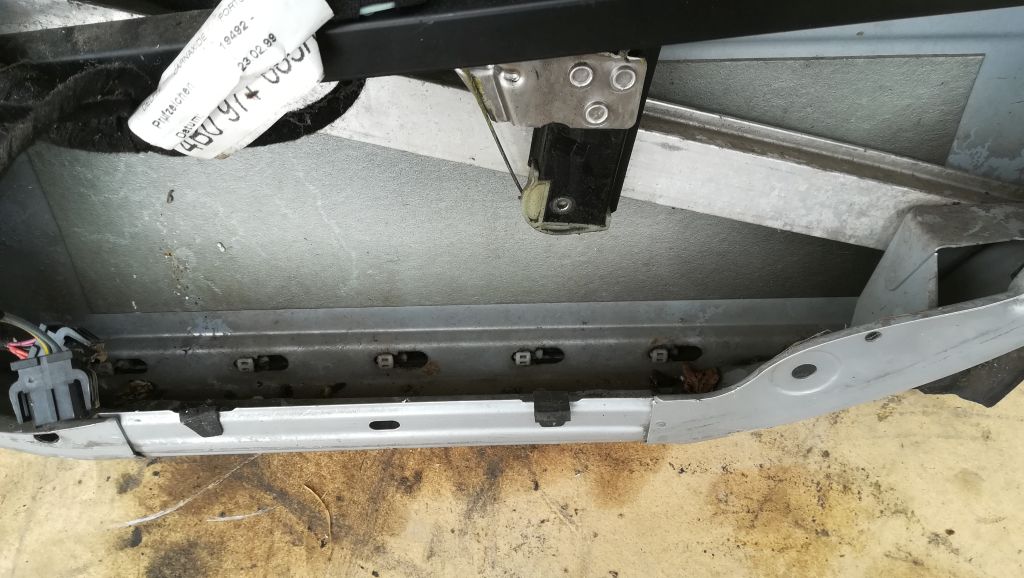 фото №7, Audi a6 c5 двері задні правий задня обшивка