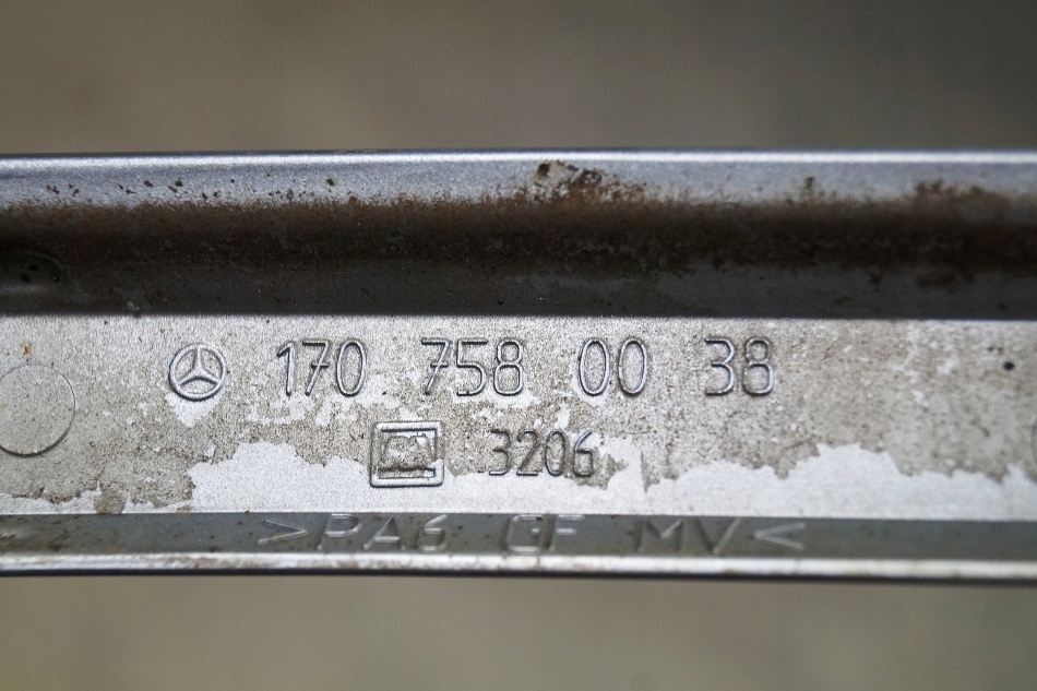 фото №4, Молдинг крышки задний 744 mercedes slk r170 96-00