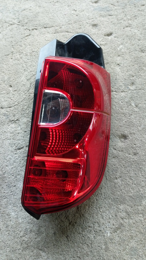 фото №1, Mitsubishi colt lift 09-12 5d лампа правая задняя