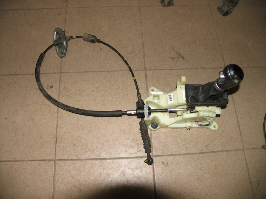 фото №1, Трос перемикання передач автоматична коробка передач hyundai i30 ii 2012-