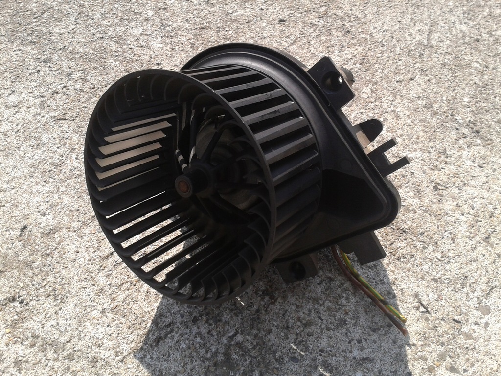 фото №1, Вентилятор отопителя mini cooper r50 1.6 benz