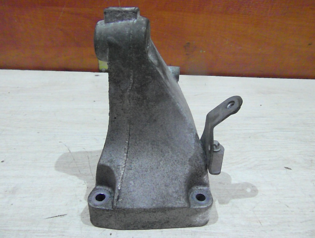 фото №4, Кронштейн двигателя правая a6422232804 mercedes vito w639