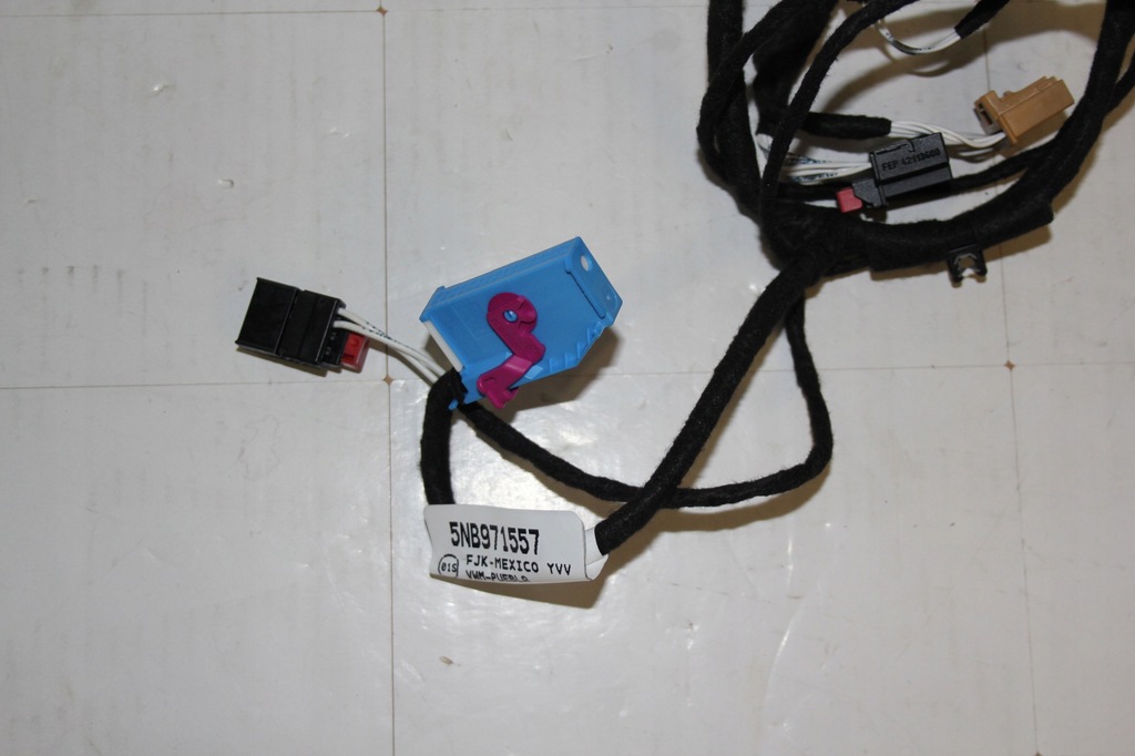 фото №1, Джгут двері додаткова vw tiguan 5nb971557