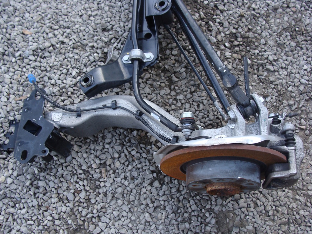 фото №4, Підвіска задні підрамник права сторона cooper r60 !!