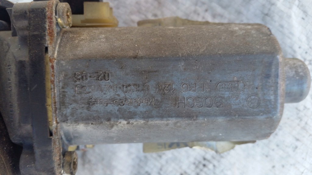 фото №4, Моторчик двірник перед fiesta mk7 0390241574