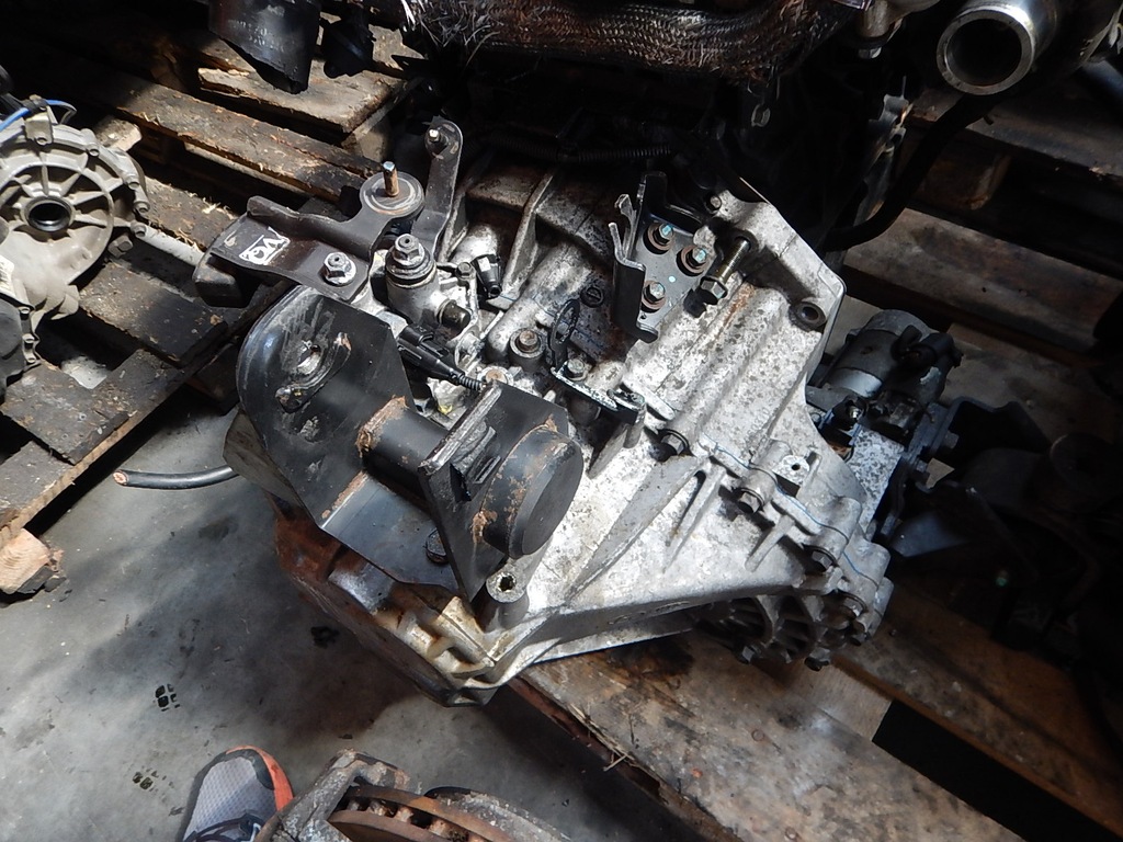 фото №1, Коробка передач передач kia carnival 2.9 crdi 185km 06-