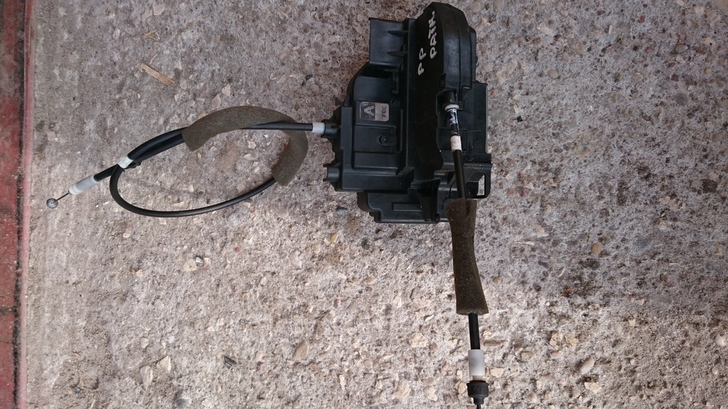 фото №1, Pathfinder 2.5 dci r51 замок двері правий перед