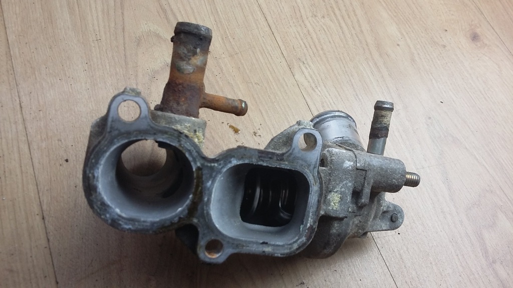 фото №3, Термостат корпус mazda rx8 1.3 b