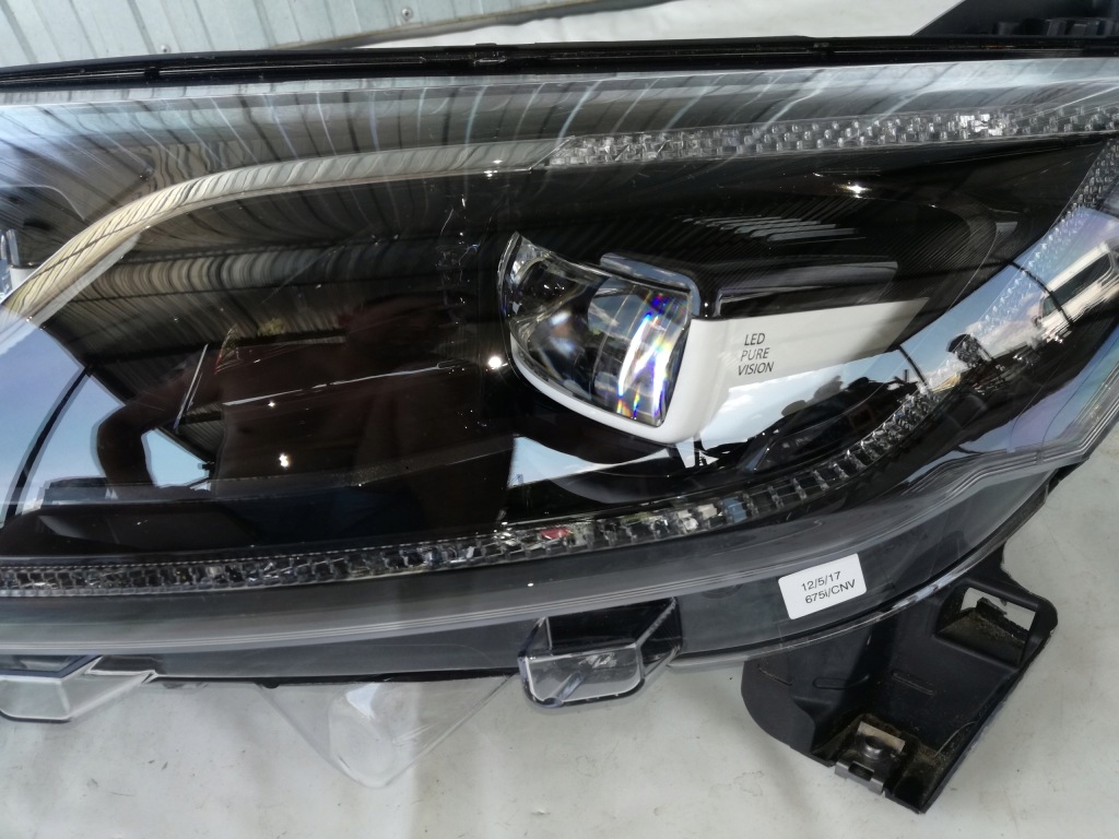 фото №3, Renault espace v pure vision- лампа full led левая