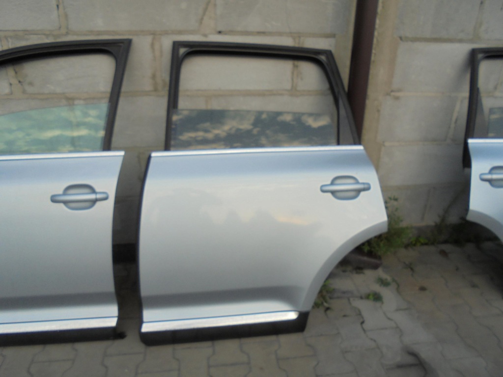 фото №1, Двері лівий задня vw touareg lb5s -доставка-