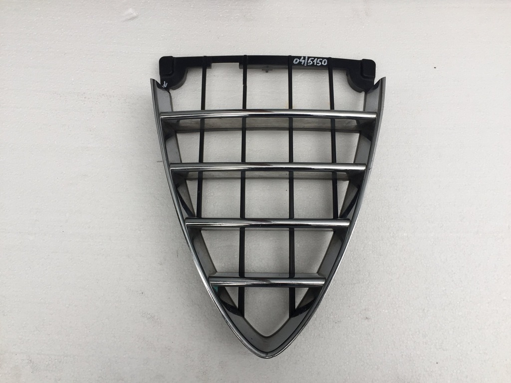 фото №1, Alfa romeo 159 решётка радиатора решётка радиатора перед передний 2004-