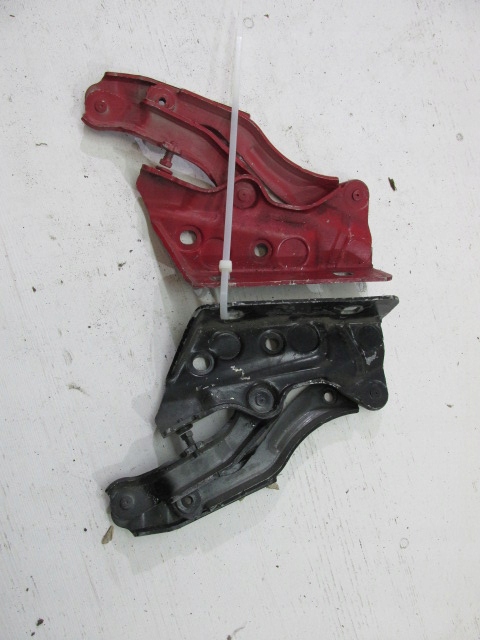 фото №1, Петли капот mercedes b-klasa w245