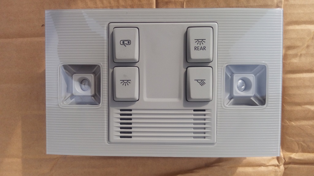 фото №1, Лампа потолочный 3b0035711b vw,audi, seat