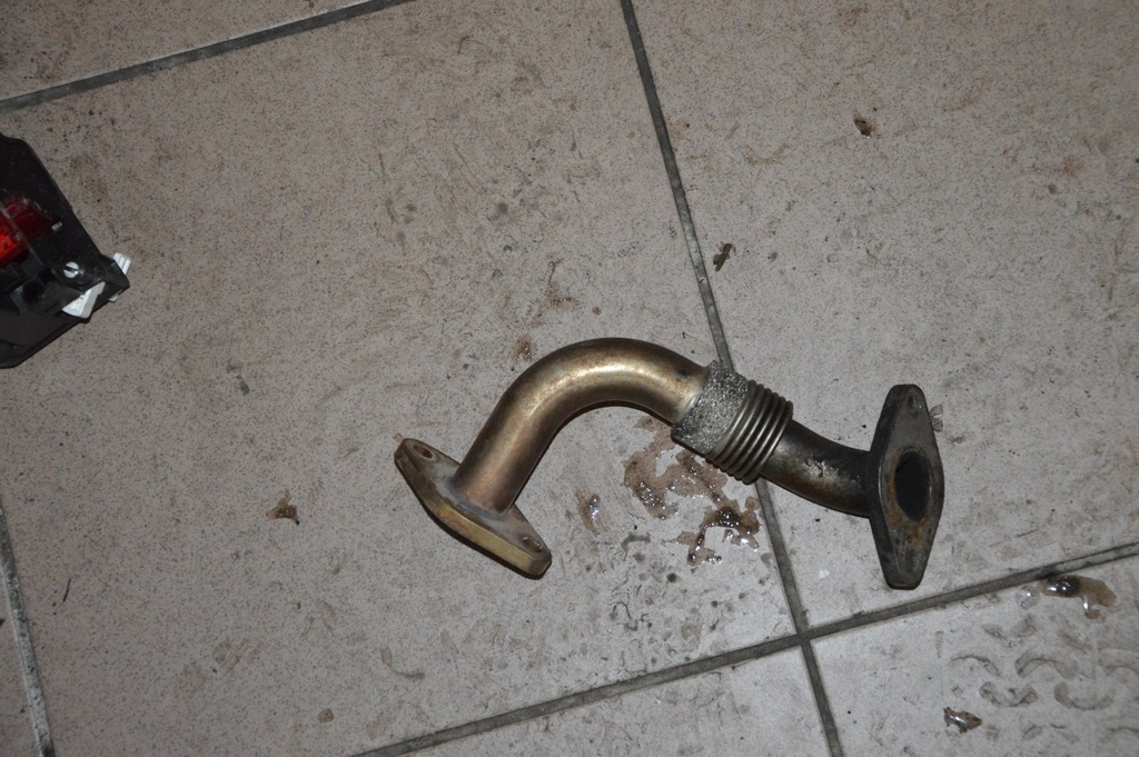 фото №1, Seat vw audi трубка egr 038131521aj