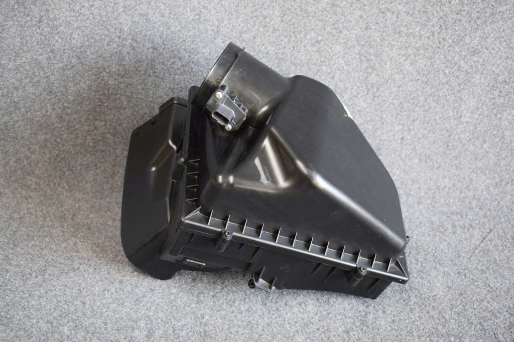 фото №1, Корпус фильтра датчик массового расхода воздуха bmw x3 g01 g02 7643301