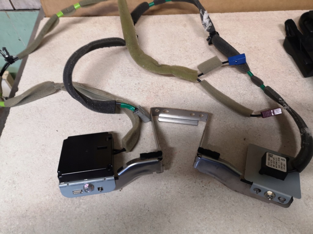 фото №1, Infiniti q60 s 2017 r антенна gps 259754hb0a