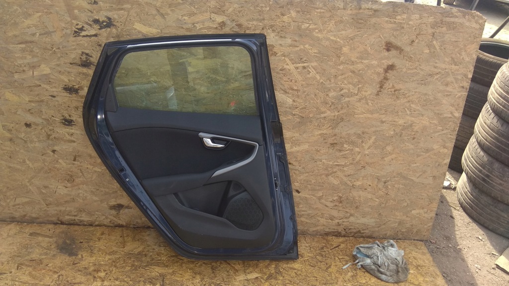 фото №4, Volvo v40 2 ii двері лівий задня колір caspian-blue