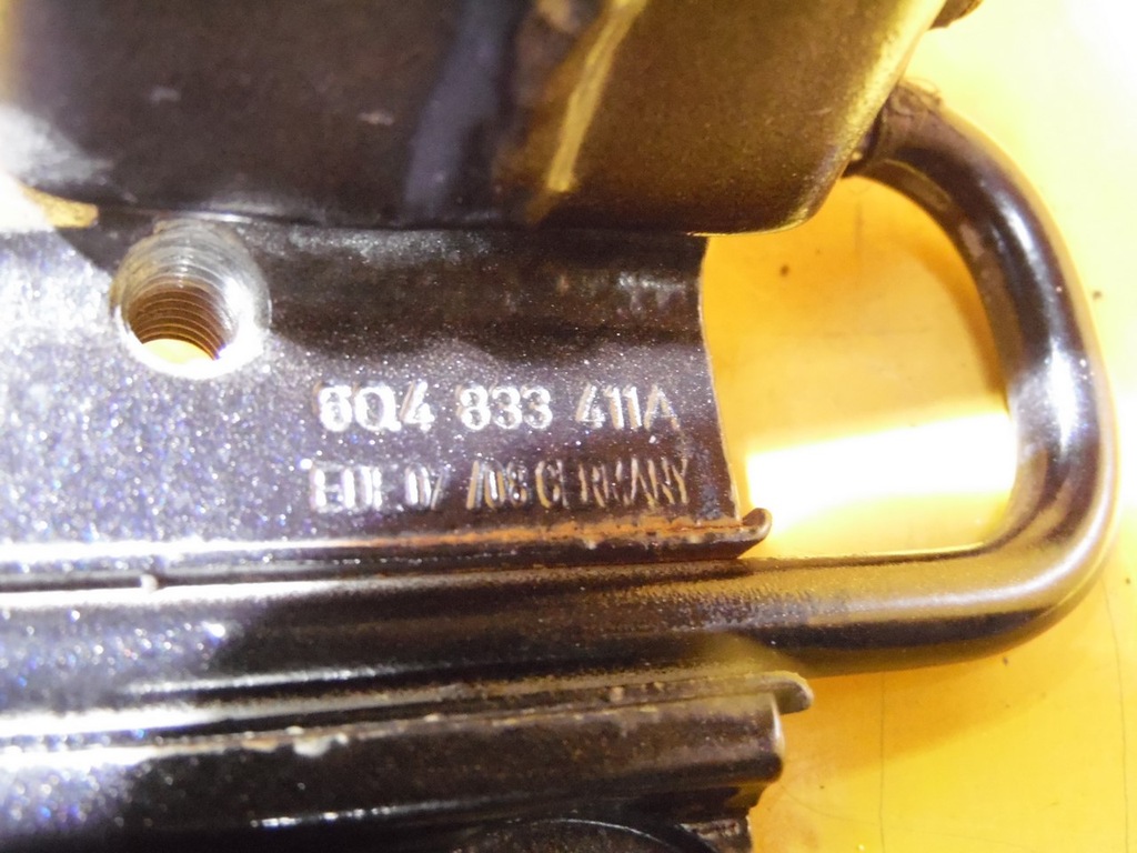 фото №5, Петля дверь нижний левый задняя leon ii fl 604833411a