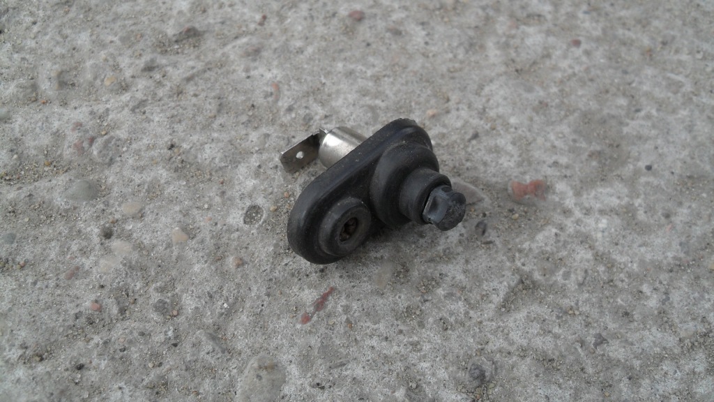 фото №1, Bmw e30 датчик відкривання двері оригінал