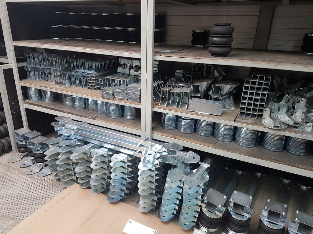 фото №12, Набір подушок crafter 2018 привід перед