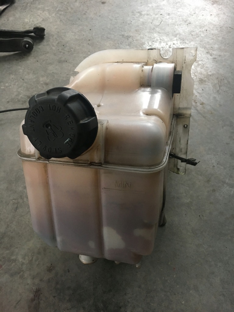 фото №1, Scania r бак расширительный wody жидкость