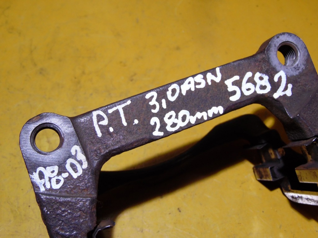 фото №7, Скоба супорт гальмівний правий задня a8 d3 03r