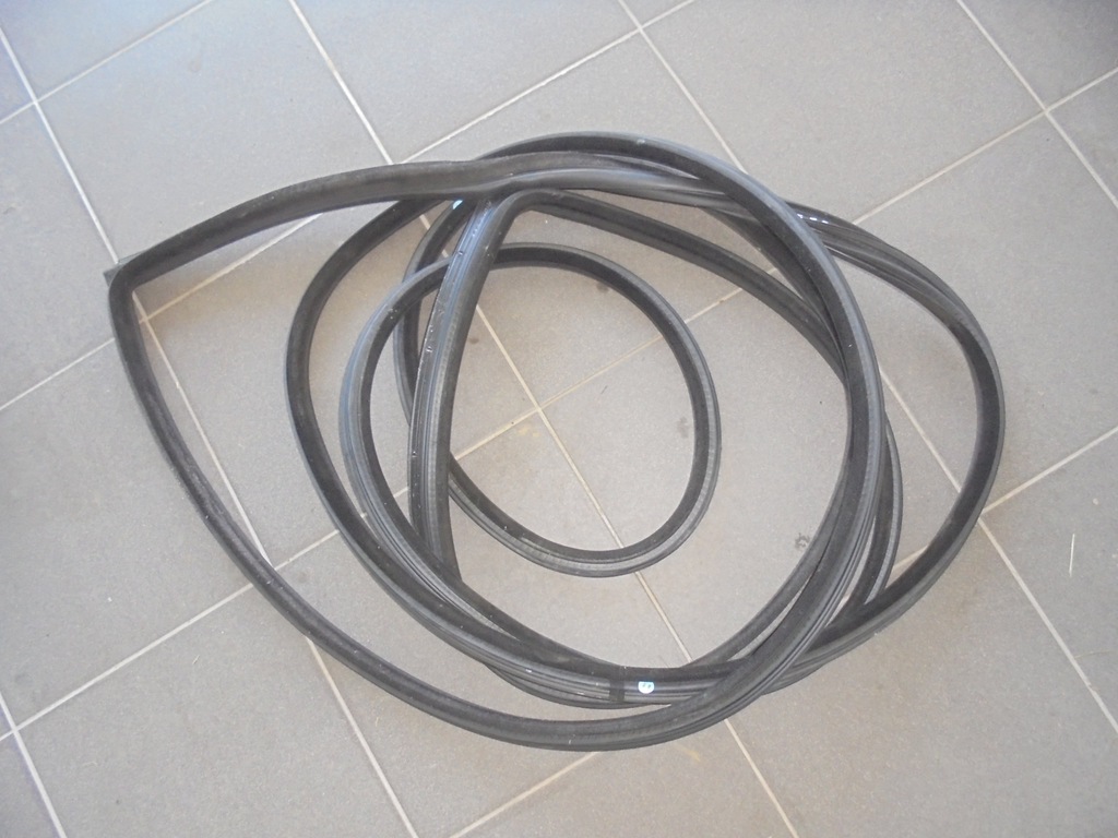 фото №1, Прокладка дверная bmw 3 e92 coupe 2005-