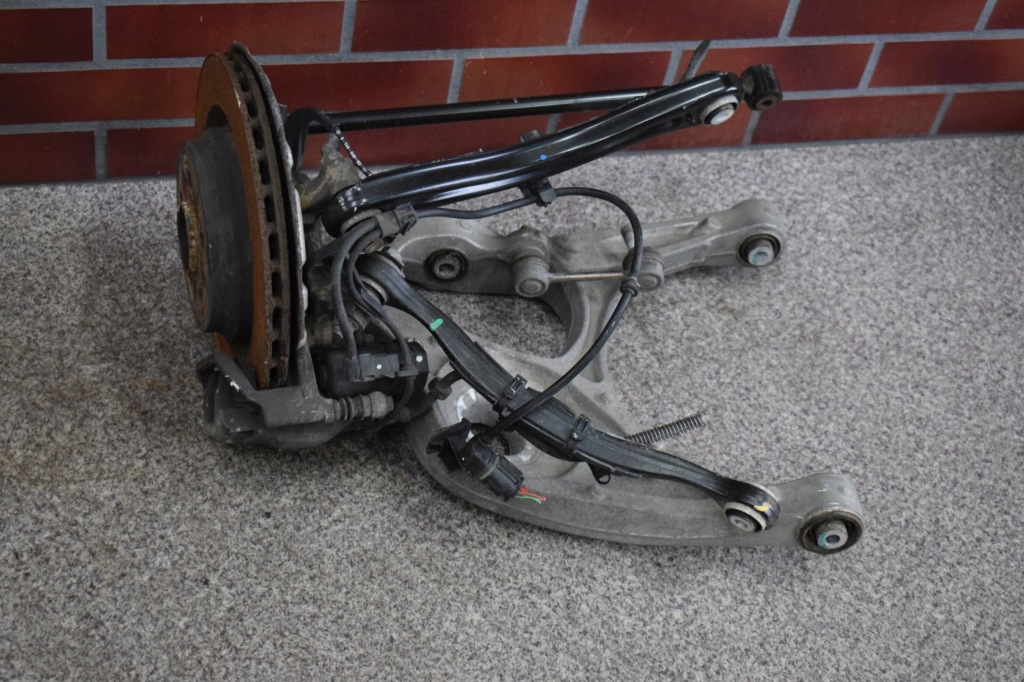 фото №2, Поворотний кулак ступиця права важіль задня mercedes ml w166