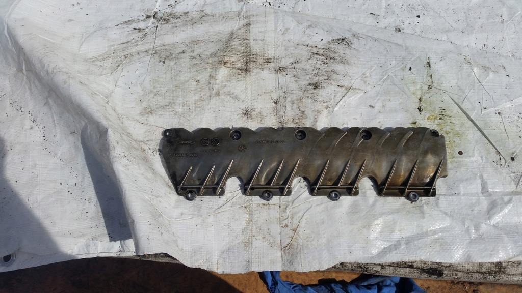 фото №1, Mercedes benz gl-class x164 крышка двигателя