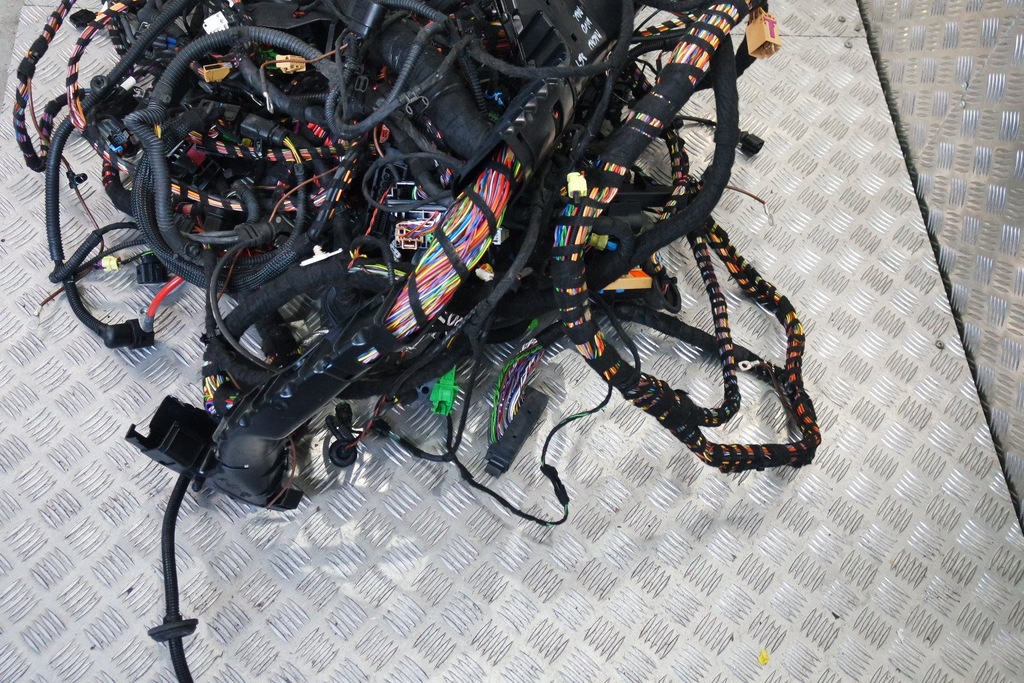 фото №6, Электропроводка porsche macan turbo уровень панорама 3.6t